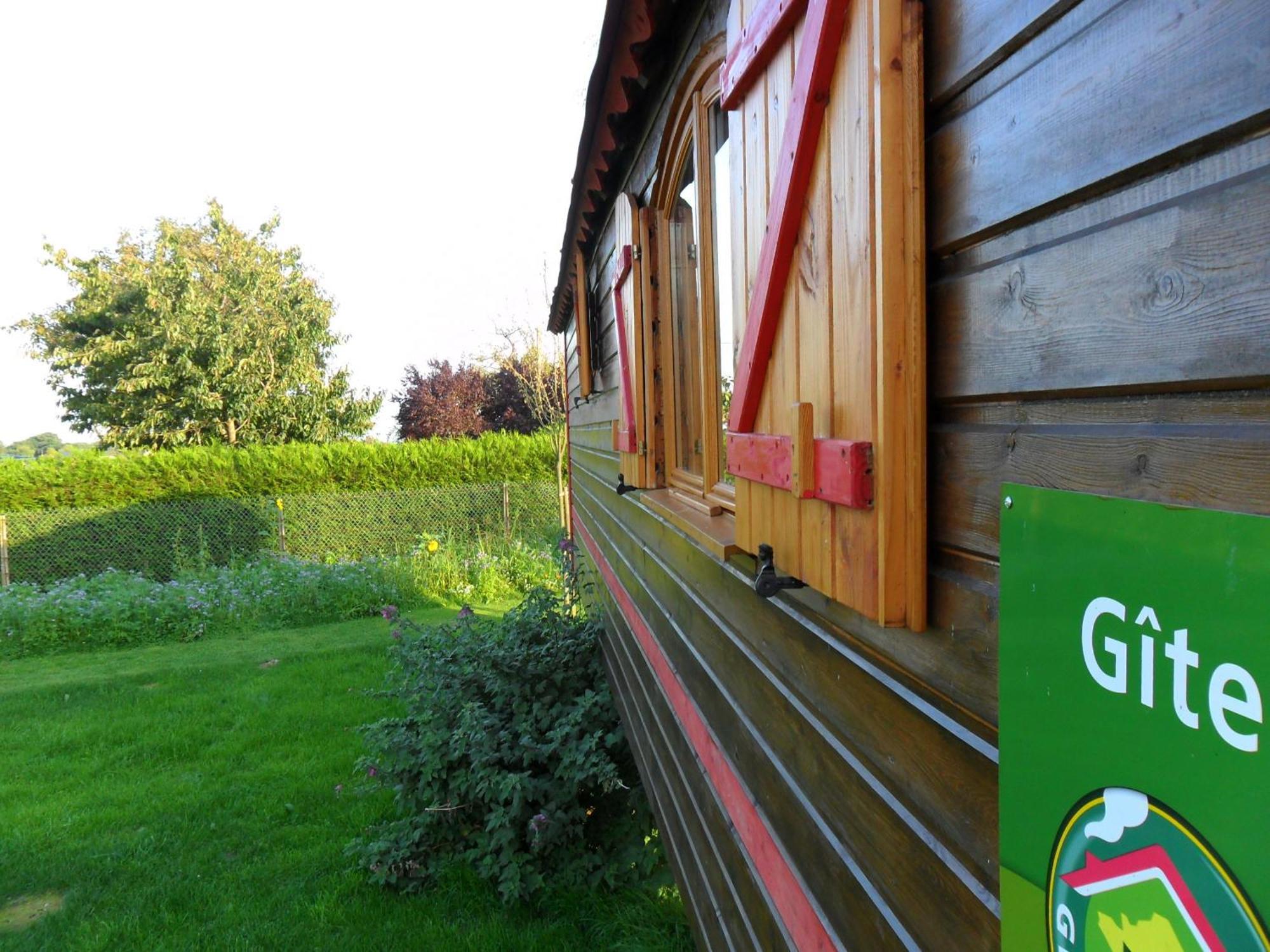 La Roulotte Du Verger Barneville-sur-Seine Exterior foto